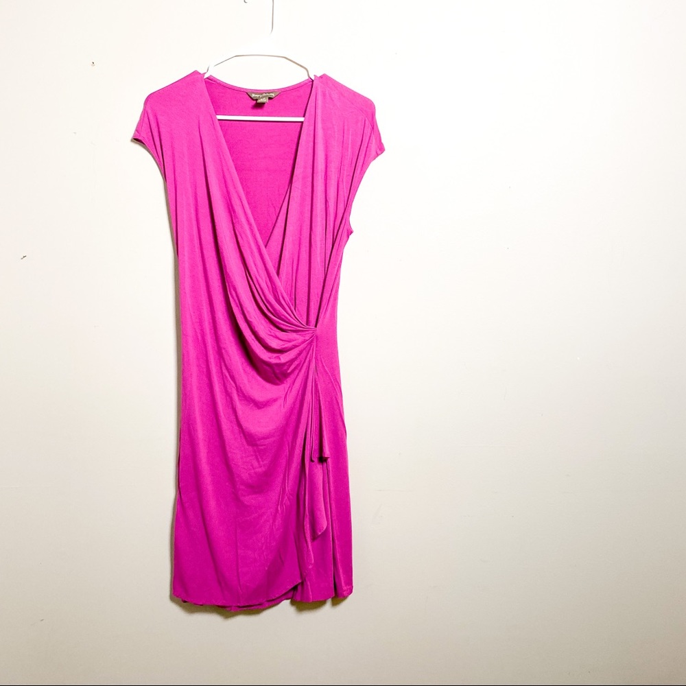 🥥3/$25 SALE🥥 Tommy Bahama Magenta Dress Small